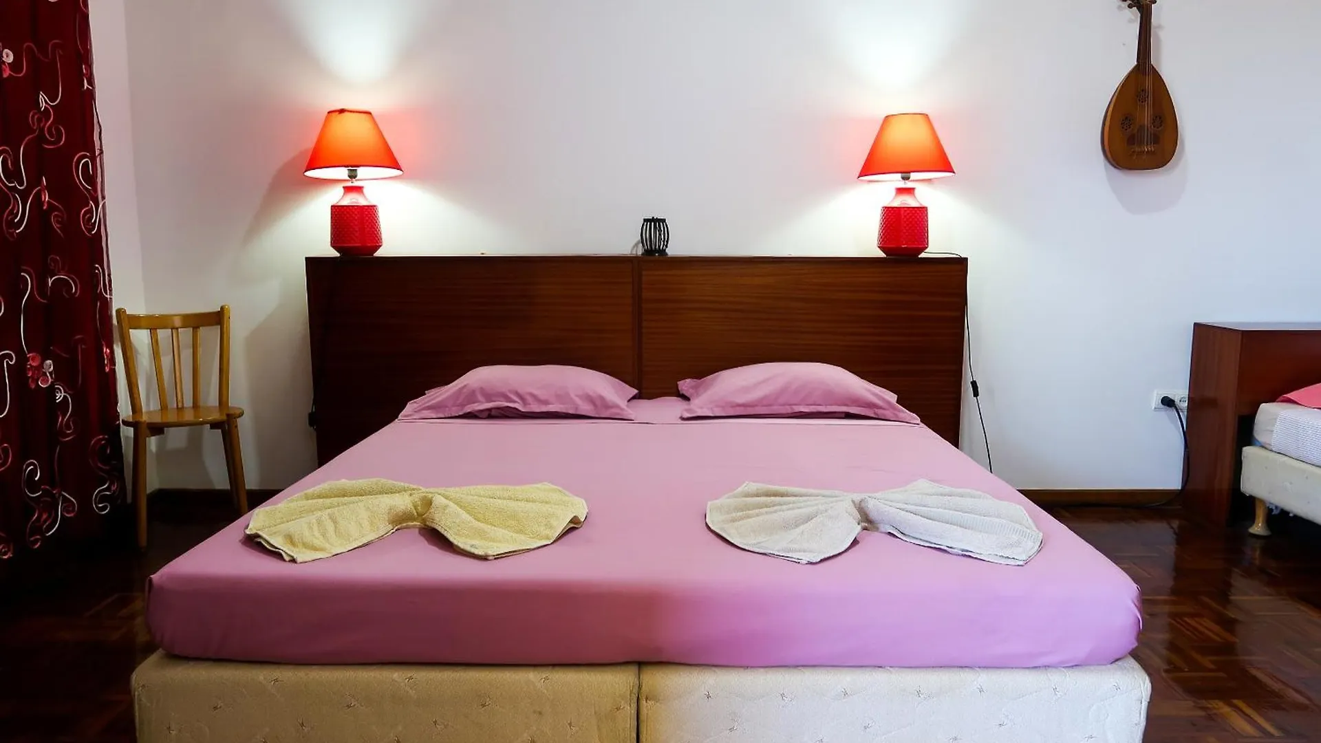 Bed and Breakfast O Jardim Do Vinho, Ac Praia Frühstückspension